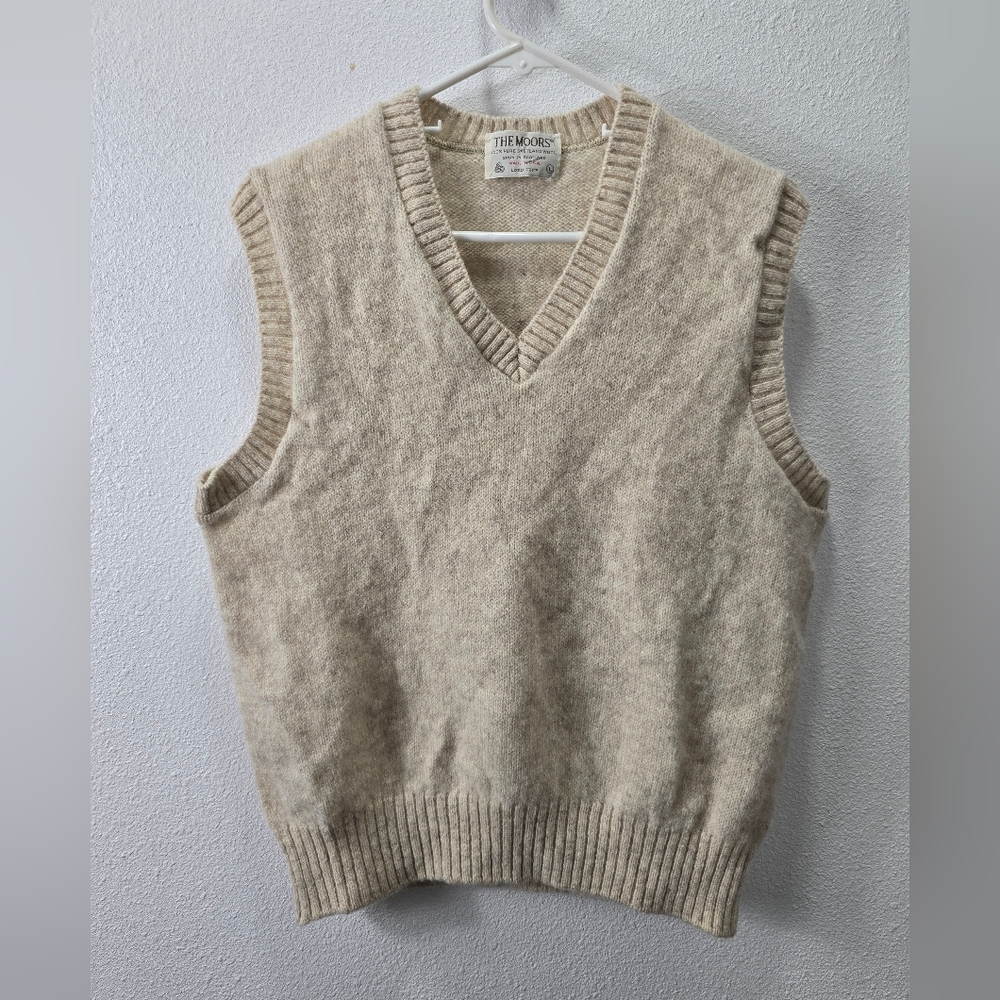 the moors 100% wool vest womens L size